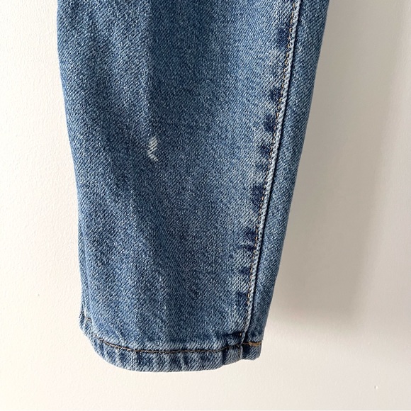 Levi’s High Waisted Mom Jean Size 26 - Picture 6 of 7